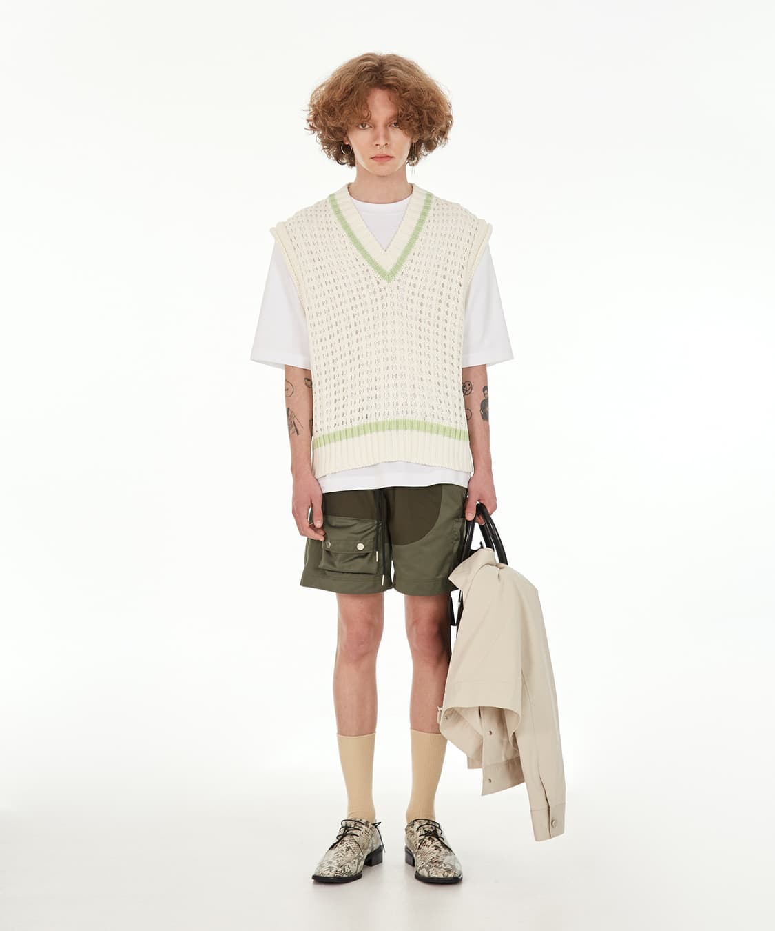 KI MYUNG 허니콤 V넥 니트베스트 아이보리 상품이미지1