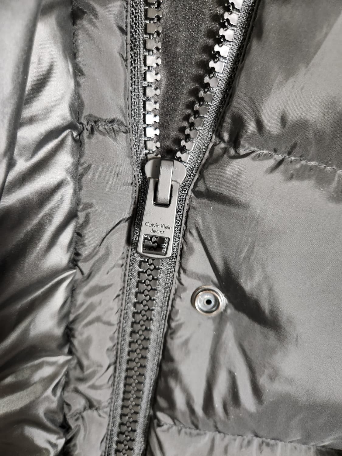 캘빈클라인진 여성 오버사이즈 롱다운점퍼 J206557 사이즈s

새상품급 상품이미지4