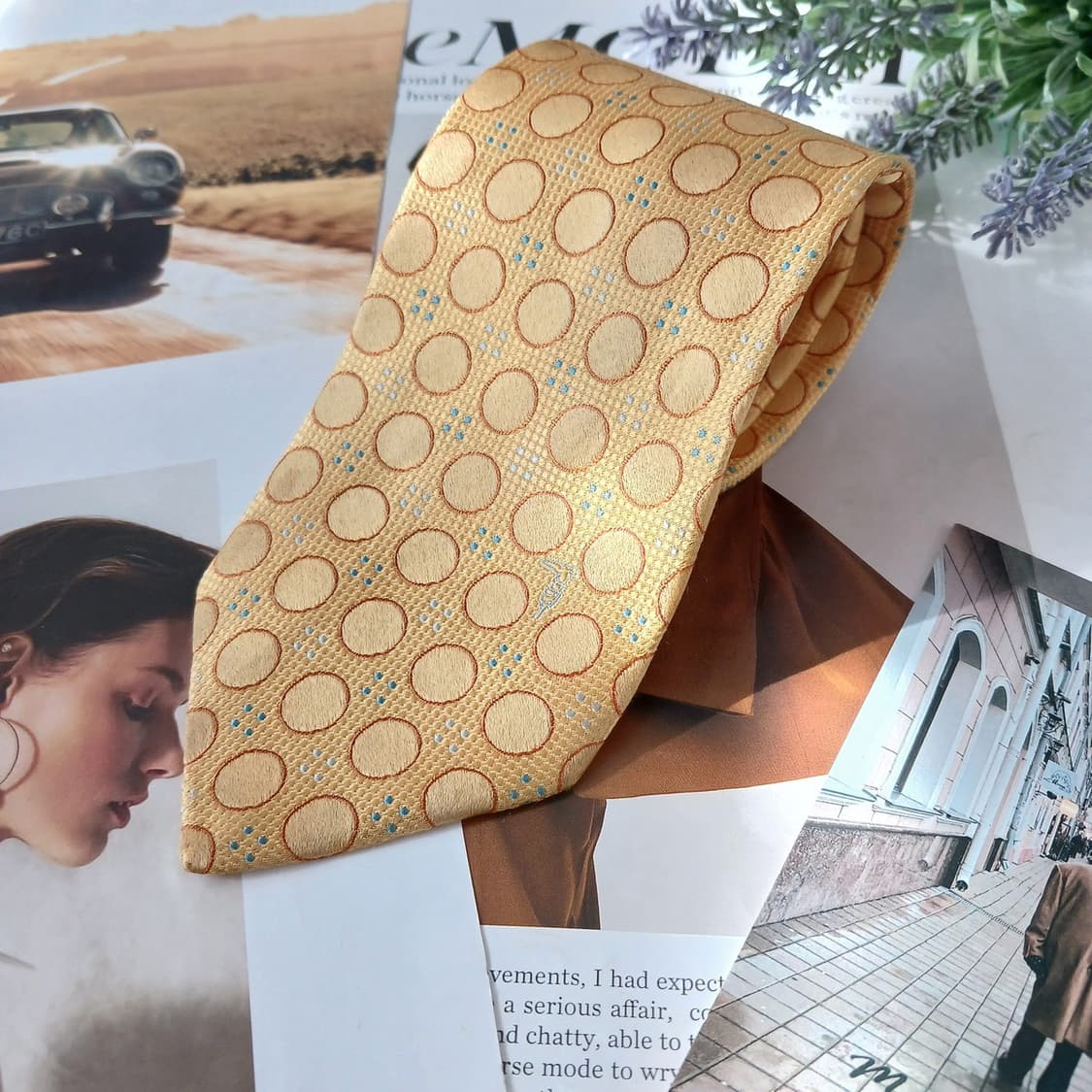 트루사르디 실크 옐로우 도트 넥타이 9.3cm A+등급 A18954
 상품이미지2