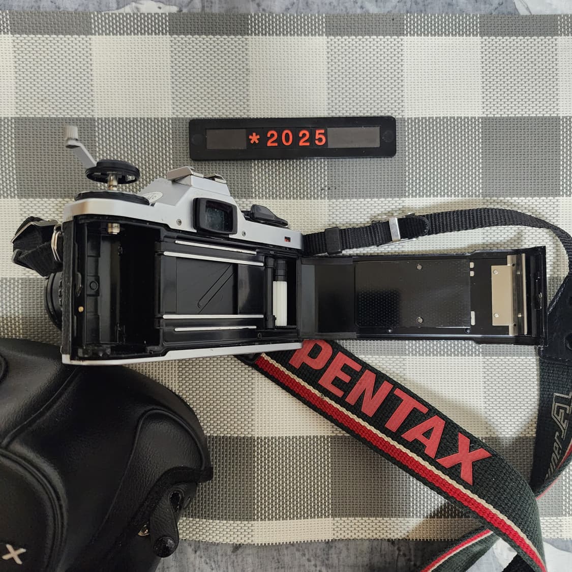 펜탁스 미슈퍼 필름카메라 실버바디 1.4 단렌즈 케이스포함 상품이미지6