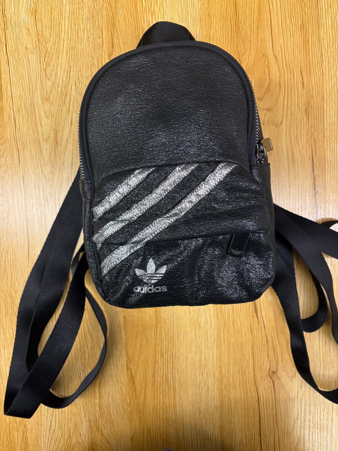 아디다스 펄 블랙 미니백팩 상품이미지1