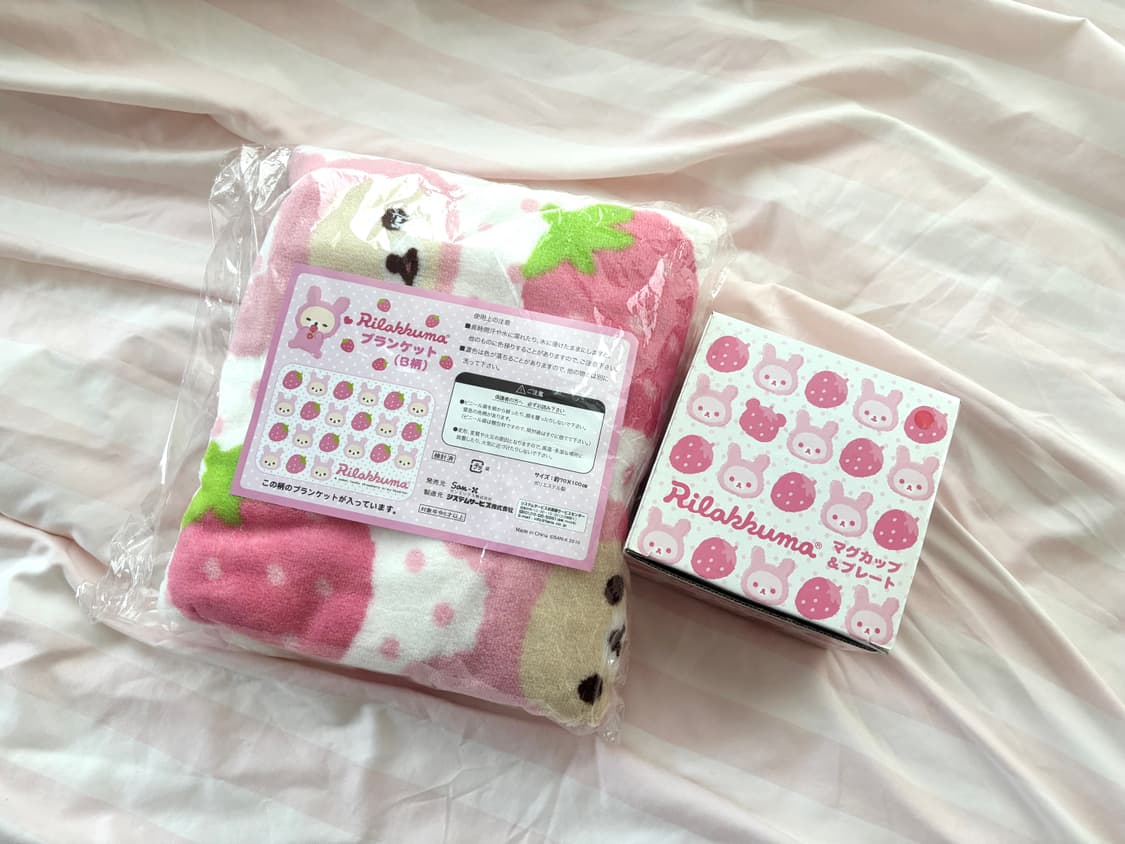 코리락쿠마 딸기 토끼 담요 & 머그컵 상품이미지1