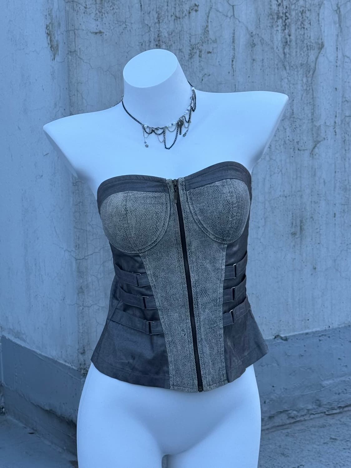 Stone Edge Zip Corset Top 상품이미지1