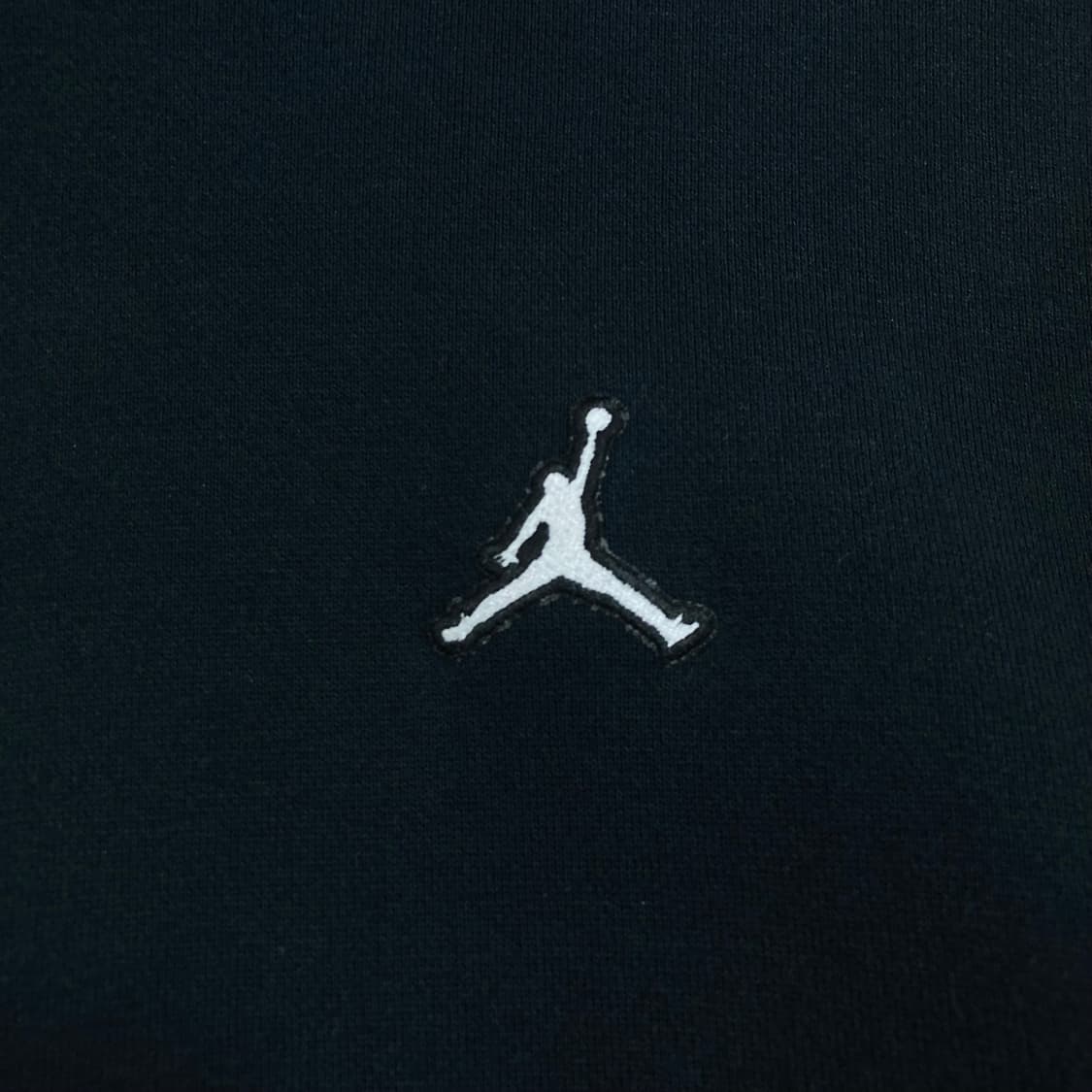 조던 스몰 로고 네이비 미니멀 후드티 상품이미지2