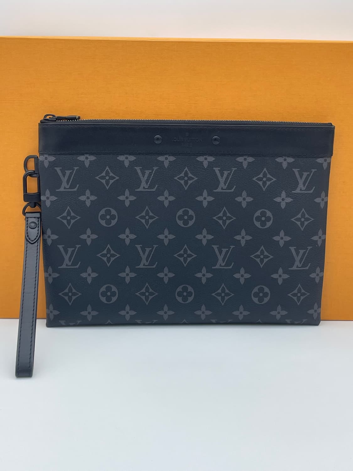 [ 정품 / 새상품급 ] 루이비통 이클립스 포쉐트 투고 클러치 상품이미지1