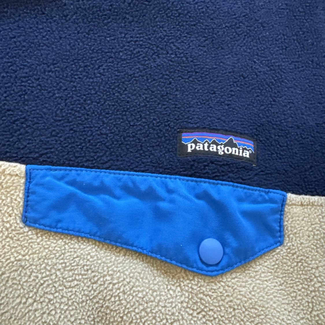 17FW 파타고니아 신칠라 스냅-T 네이비/베이지 상품이미지3