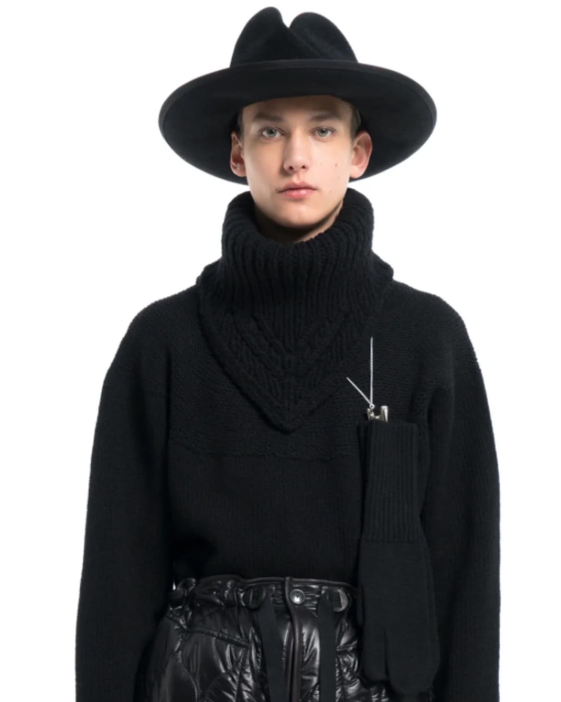 더솔로이스트 2017AW 울 반다나 넥워머 베이지컬러 상품이미지1