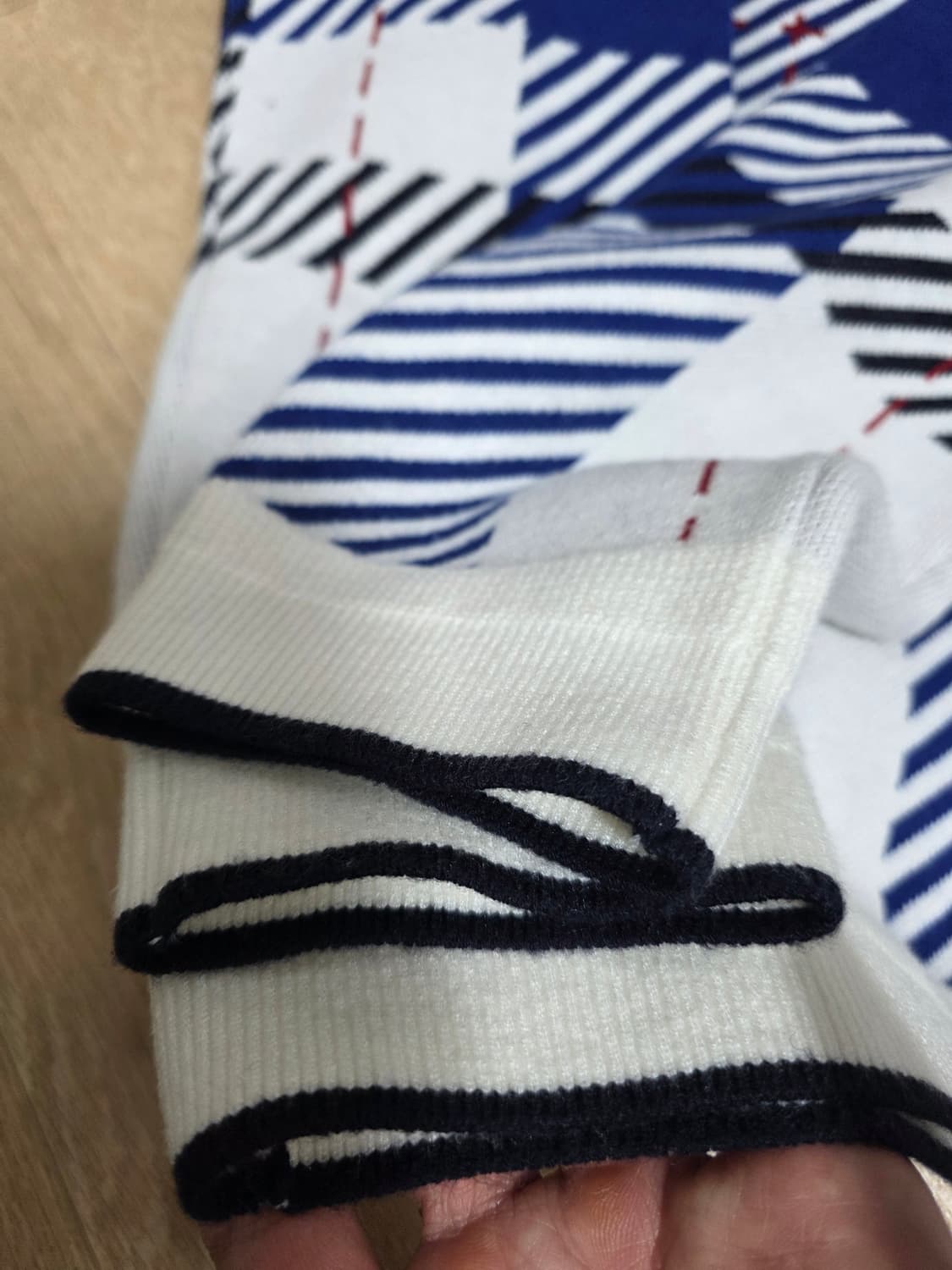 지오송지오 체크 패턴 브이넥 가디건 100 상품이미지5