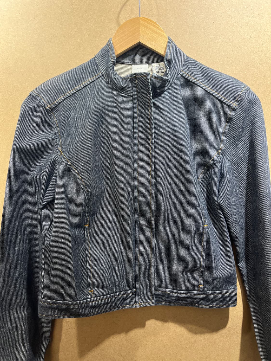 아르마니 익스체인지 크롭 생지 데님 자켓 상품이미지2