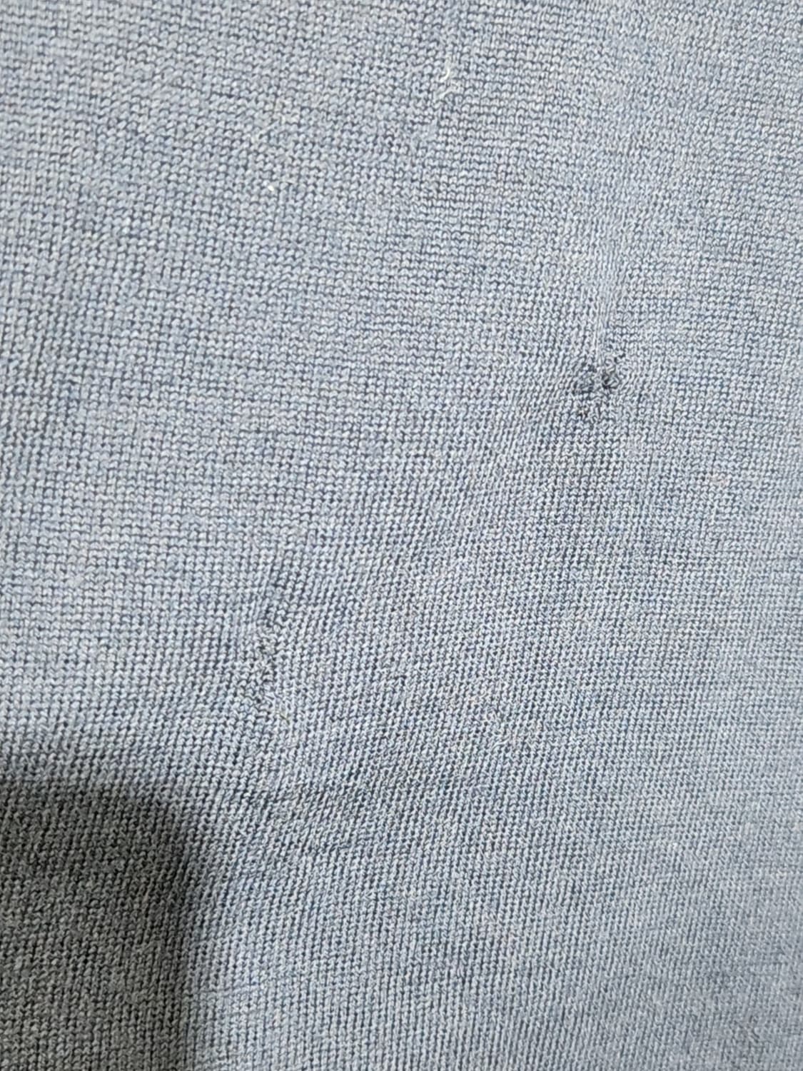 (L) 버버리 니트 네이비 스웨터 메리노울 브이넥 이태리판  상품이미지5