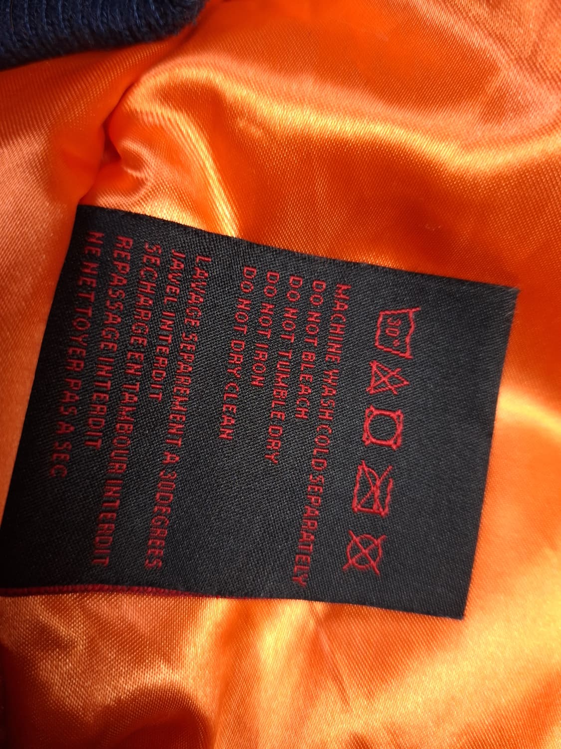 새제품 쇼트 수베니어투어 패딩 스카잔 상품이미지6