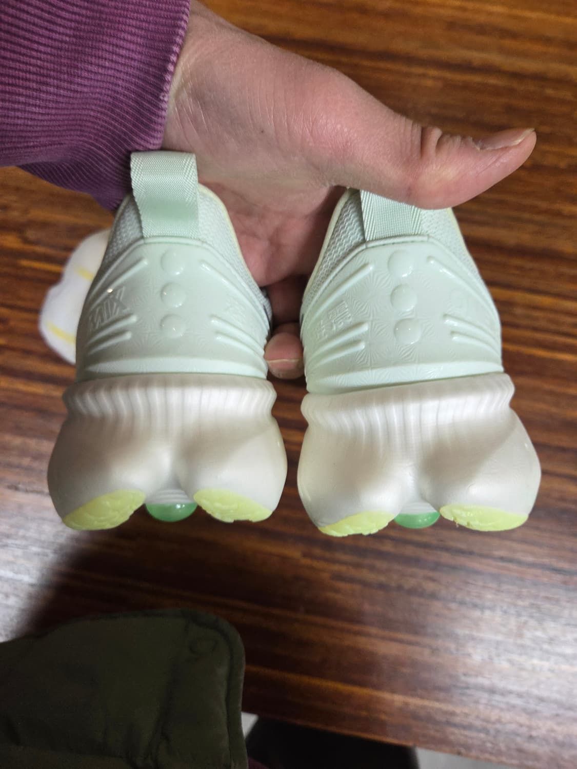 원믹스 경량 러닝화 225 상품이미지4