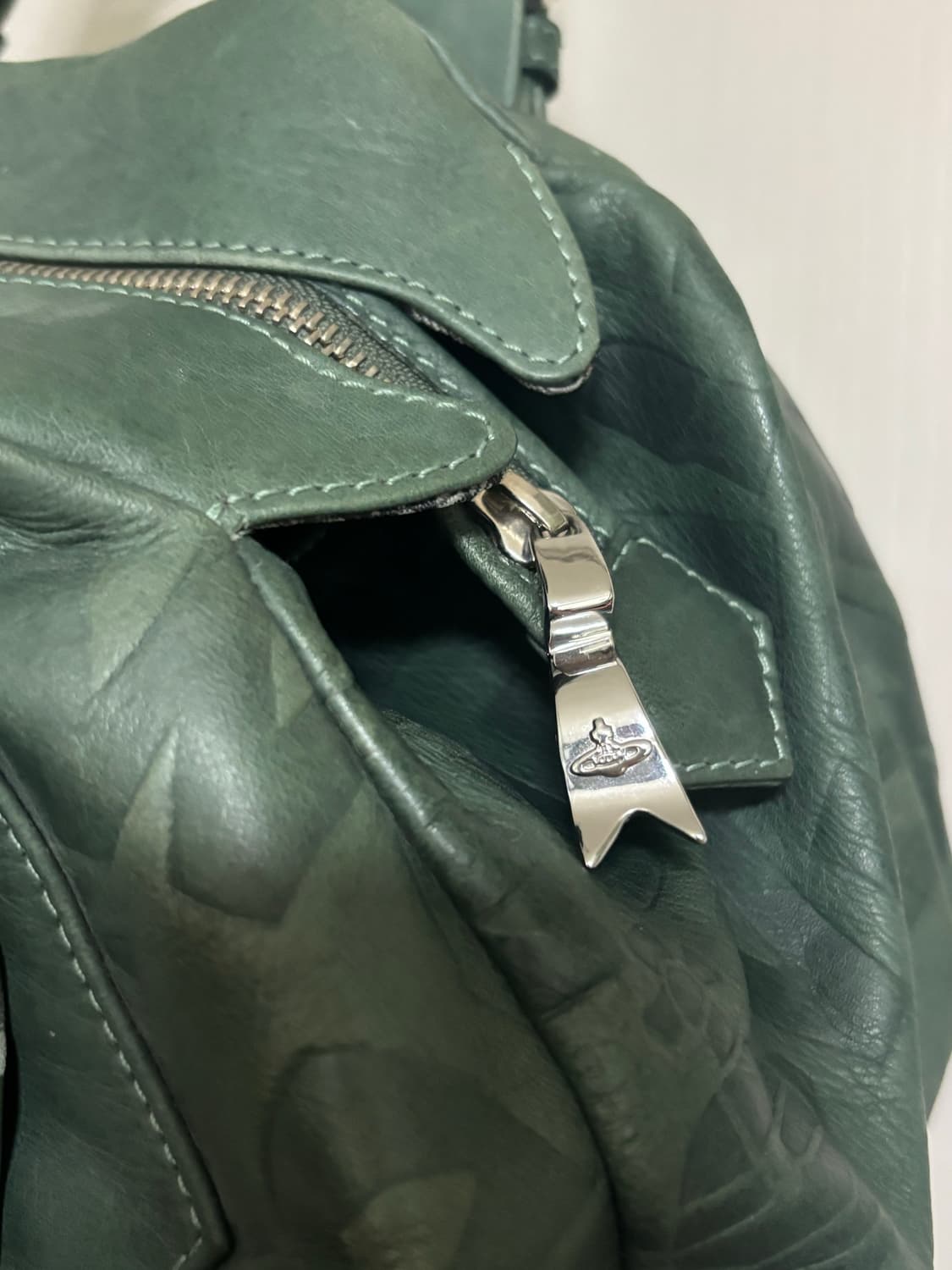 비비안 웨스트우드 orb 레터링 백 상품이미지10