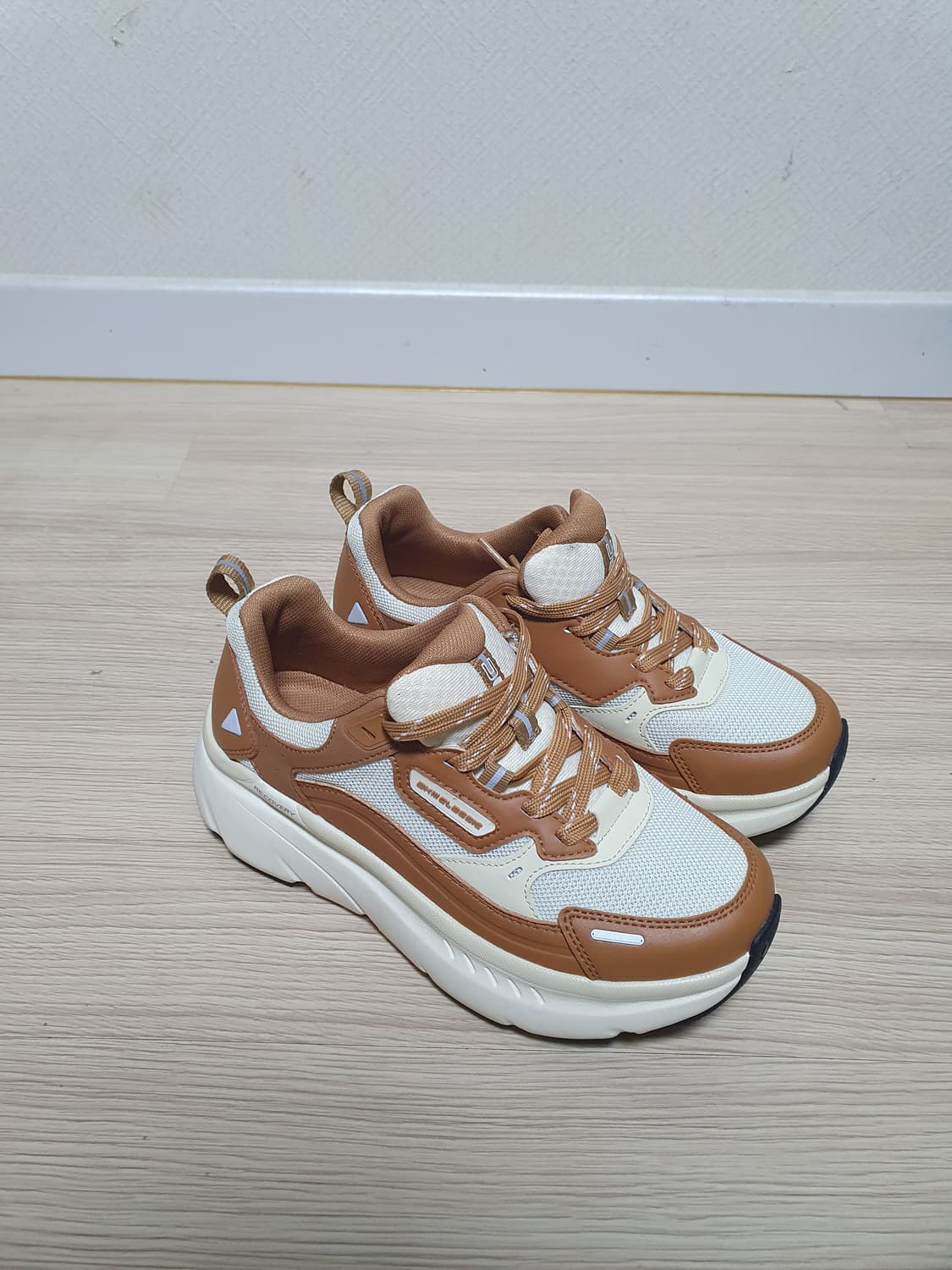 아키클래식 범퍼트레이너 운동화 245 상품이미지2