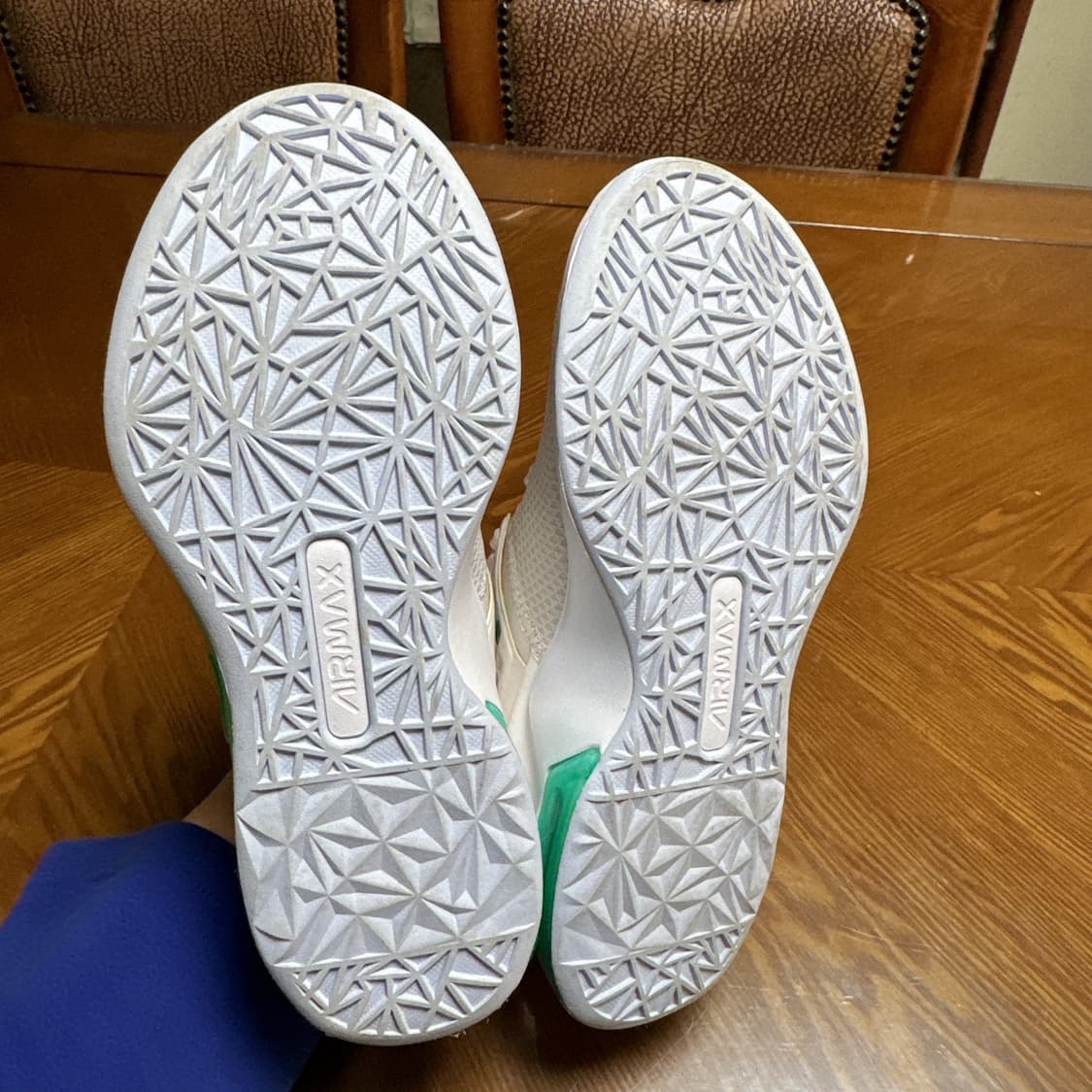 [250] 나이키 에어맥스 벨라 TR4 상품이미지4