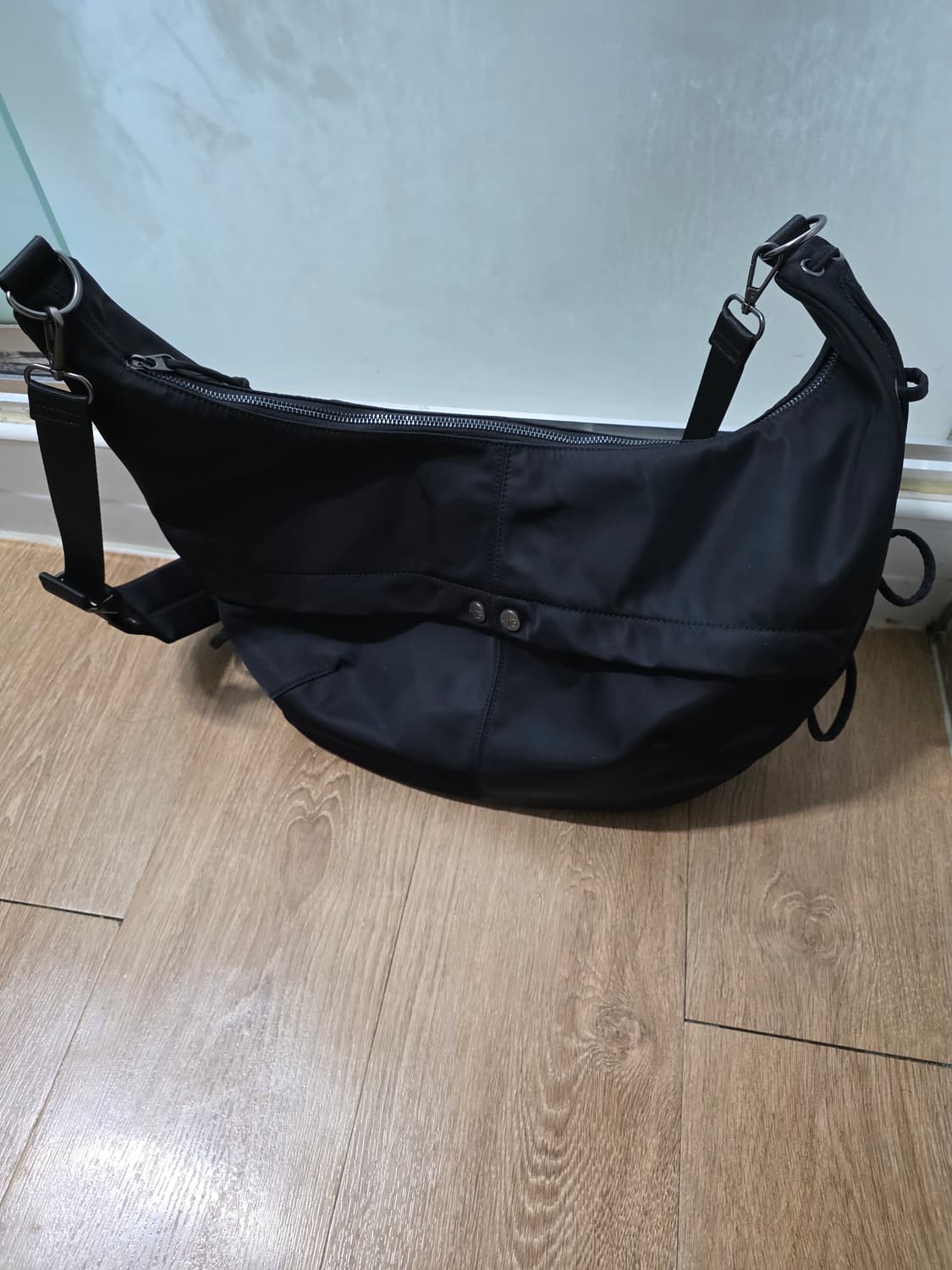 애드오프 크로스백 상품이미지1