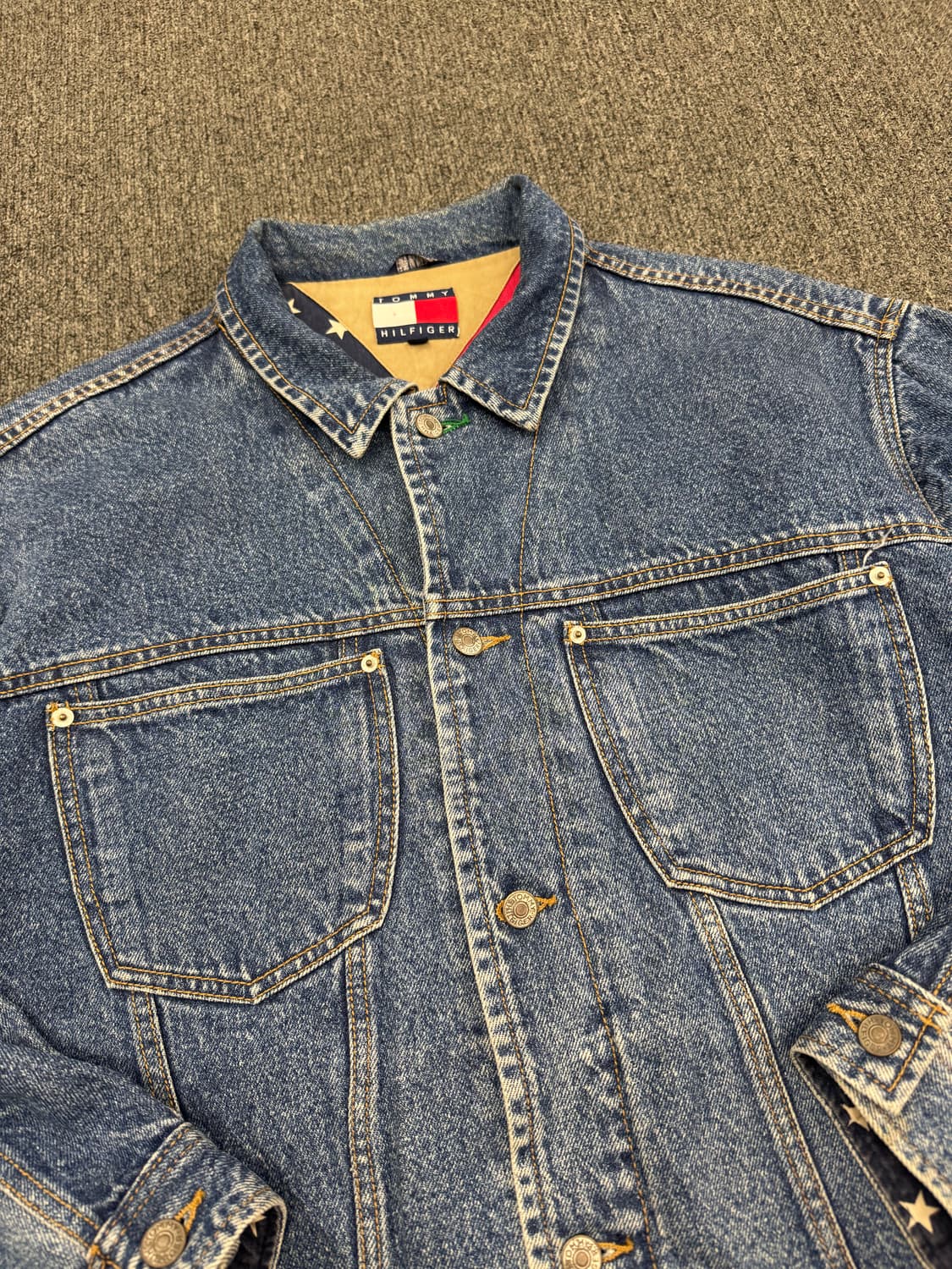 L)타미힐피거 빈티지 빅 로고 패치 데님 자켓 상품이미지3