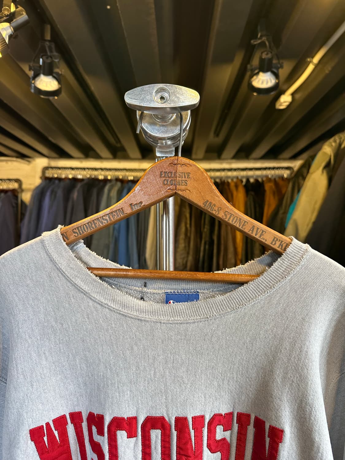 챔피온 리버스위브 위스콘신 데미지 스웻셔츠  상품이미지3