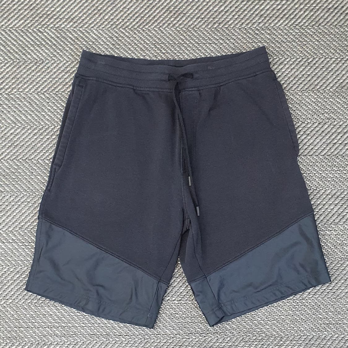 언더아머 밴딩 반바지 남자35~36 상품이미지1