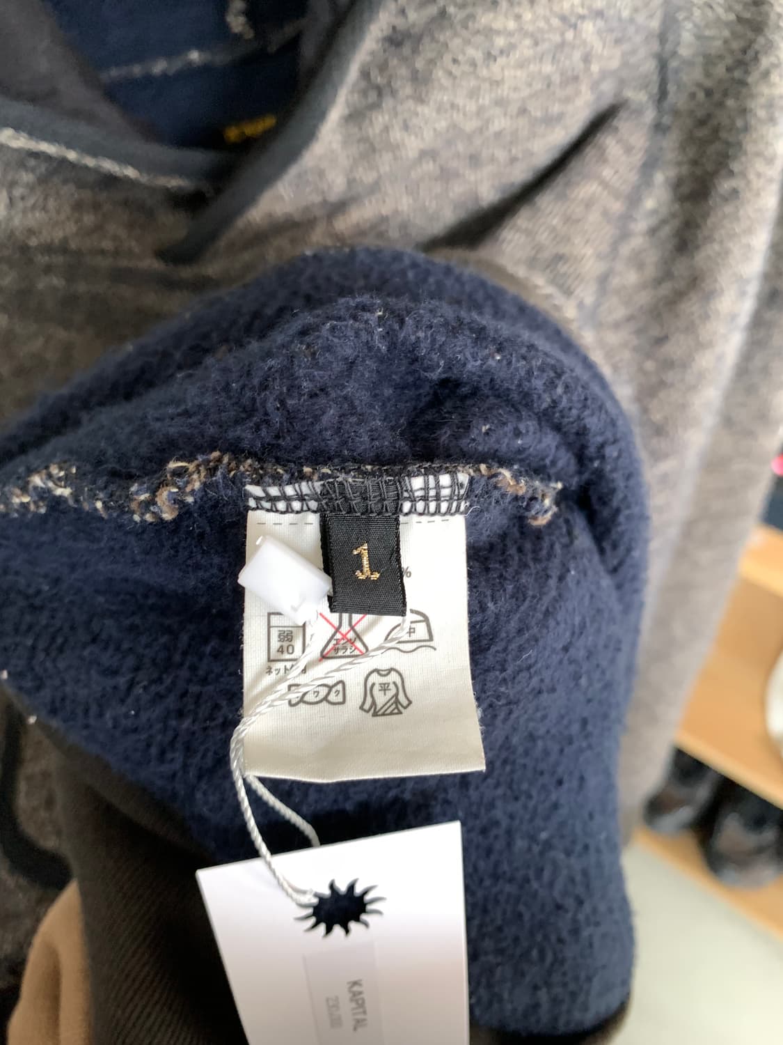 Kapital 캐피탈 버튼 니트 후드 상품이미지5