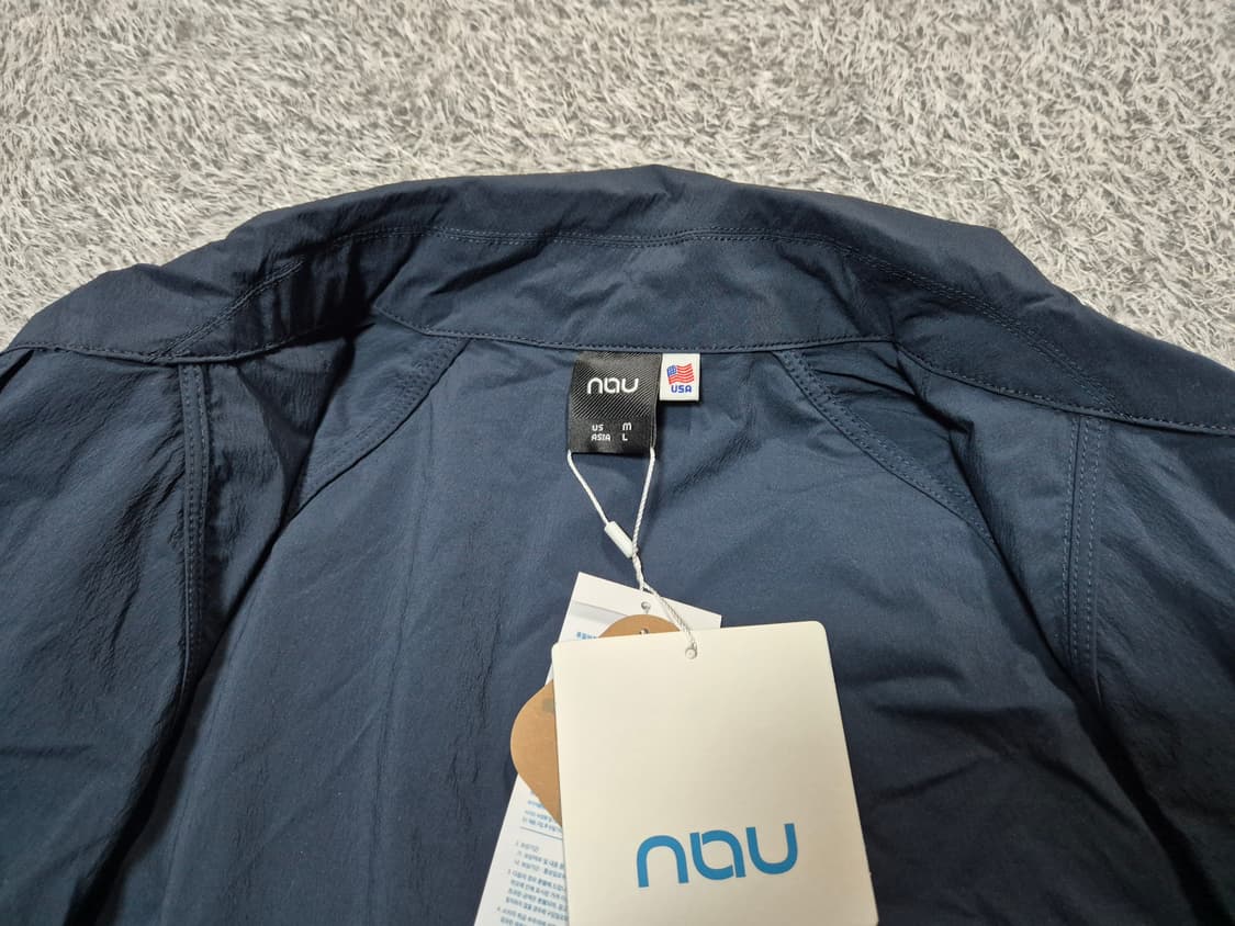 [새상품]nau 남성 경량 코치 자켓 L 상품이미지6