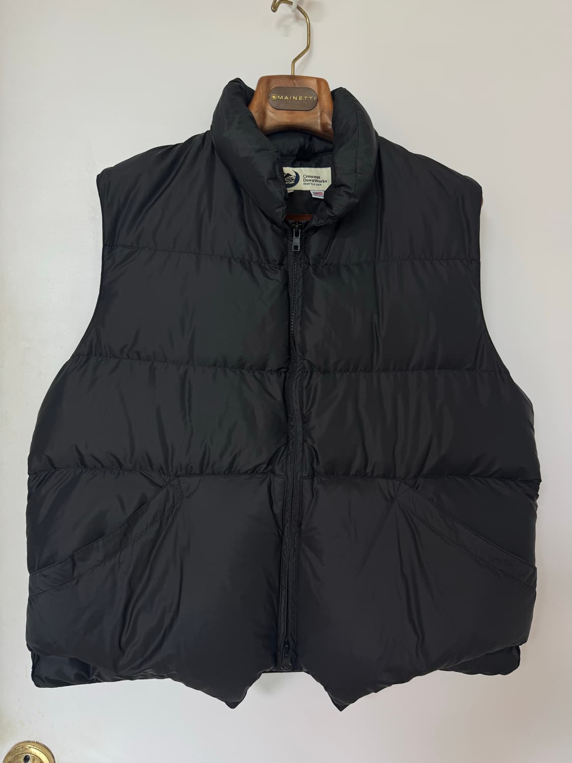크레센트다운웍스 패딩베스트 블랙 XL 상품이미지1