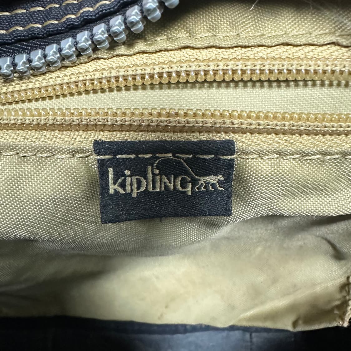 ✨ (바배) 키플링 미니 핸드백  상품이미지3