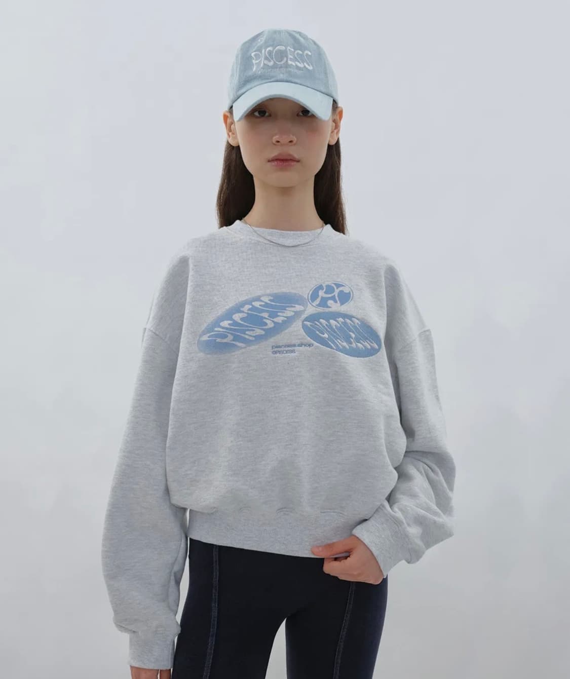 PISCESS 크롭 맨투맨  상품이미지1