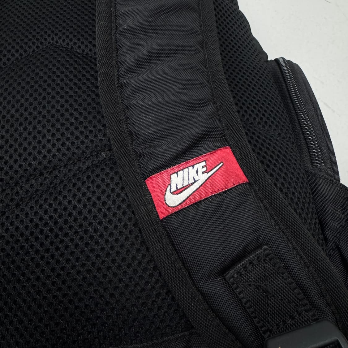 나이키 스우시 백팩 블랙 상품이미지6