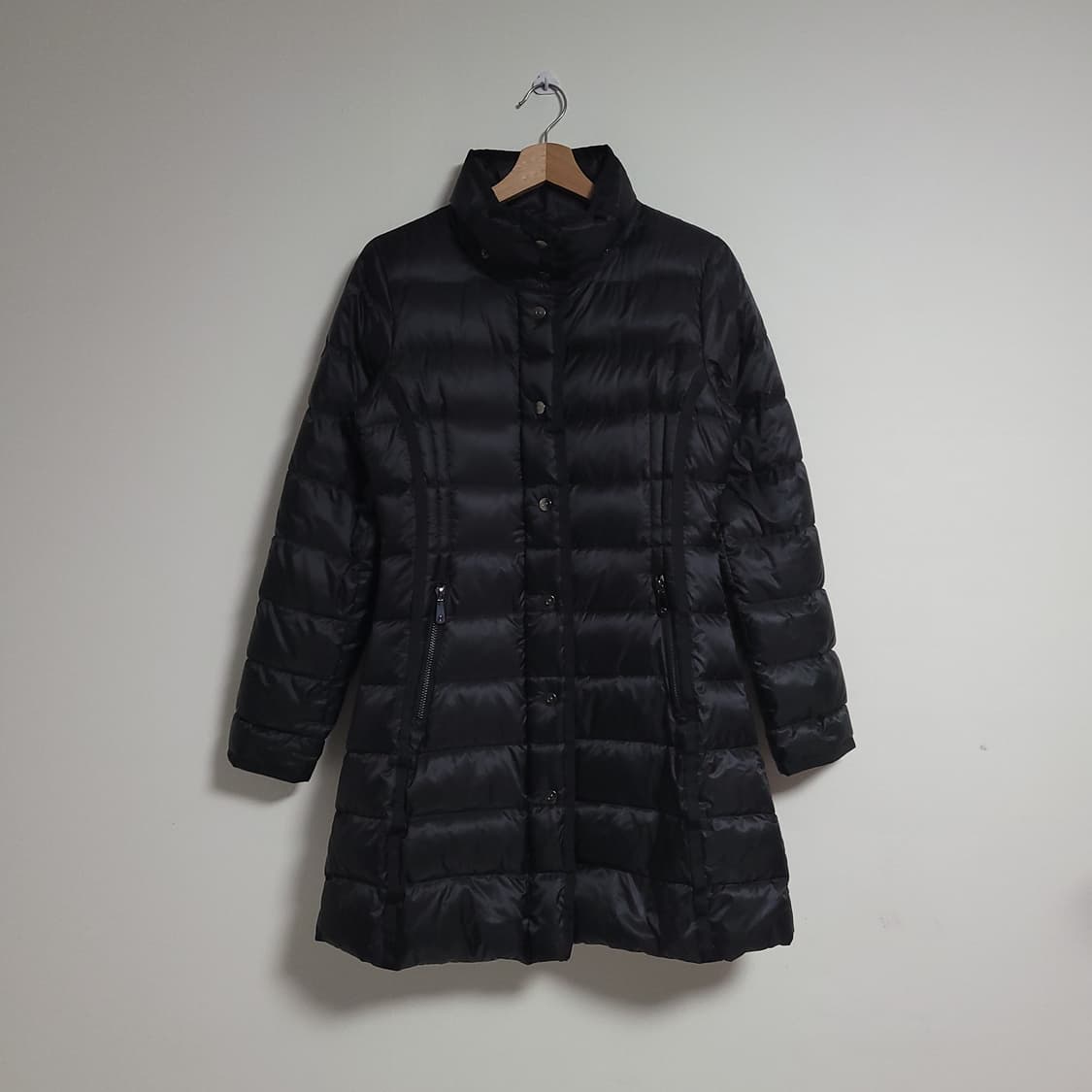 (90) 채리엇 블랙 여성 롱 패딩 코트 구스다운 상품이미지1