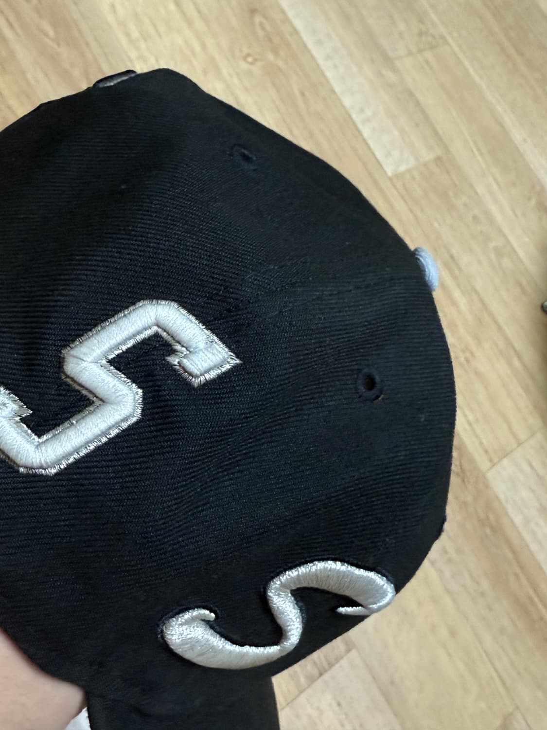 슈프림 멀티s 로고 뉴에라 팝니다 상품이미지3