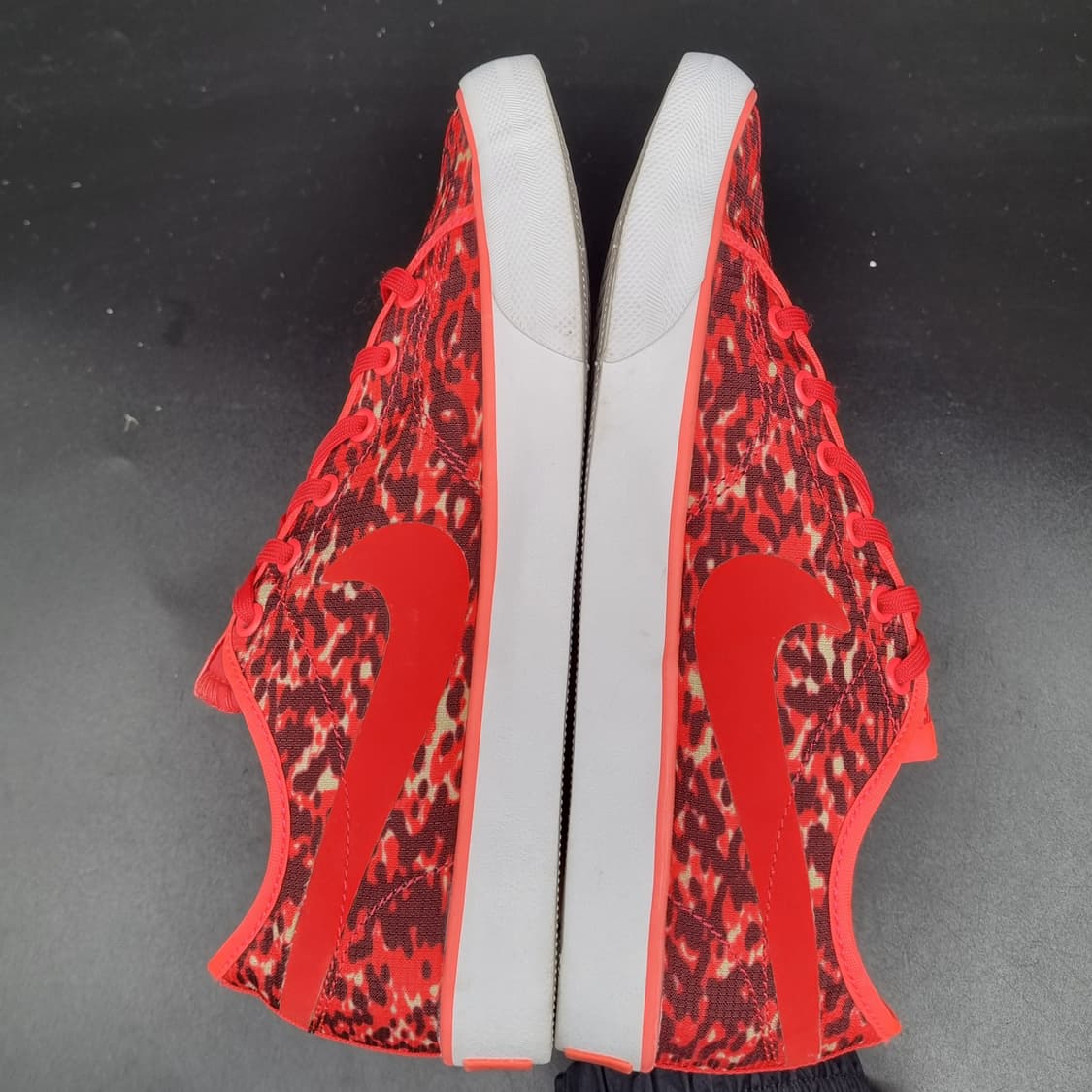 나이키 캔버스프린트 여성스니커즈240 상품이미지5