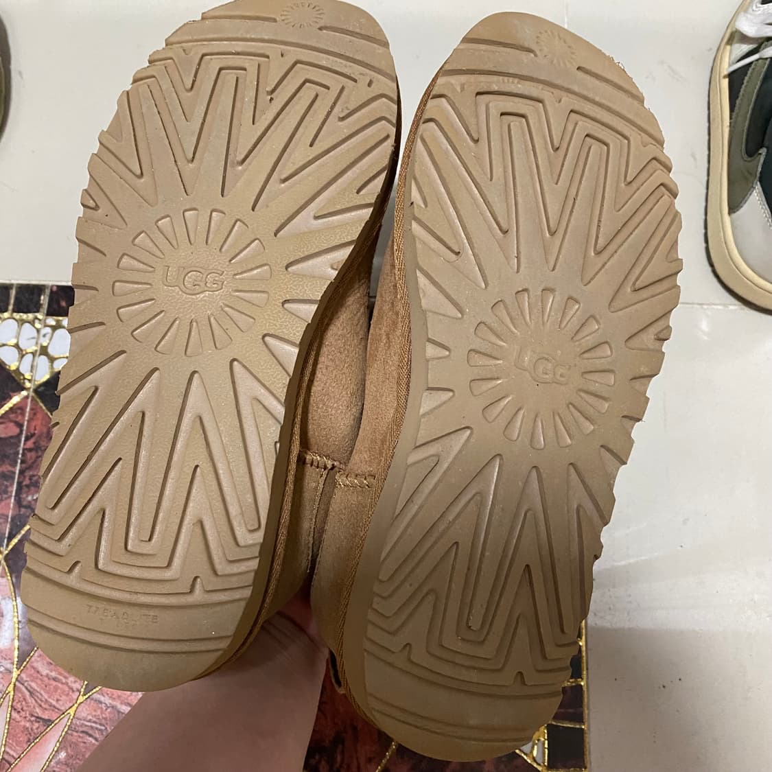 [웍스아웃 정품] 미국 어그 UGG 클래식 울트라 미니 부츠 체스트넛 ( 상품이미지3