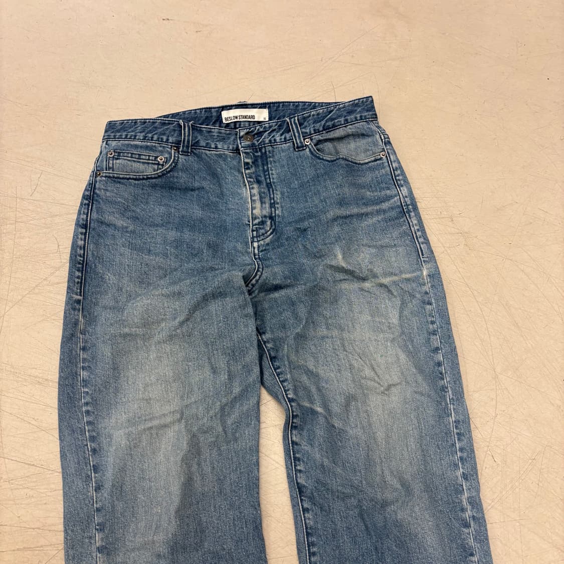 비슬로우 워싱 스탠다드 데님 팬츠 상품이미지2