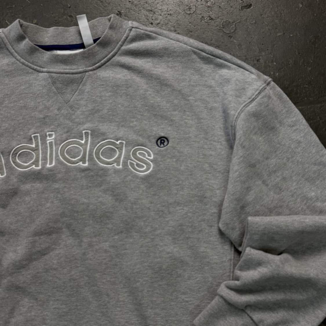 100 아디다스 맨투맨 상품이미지2