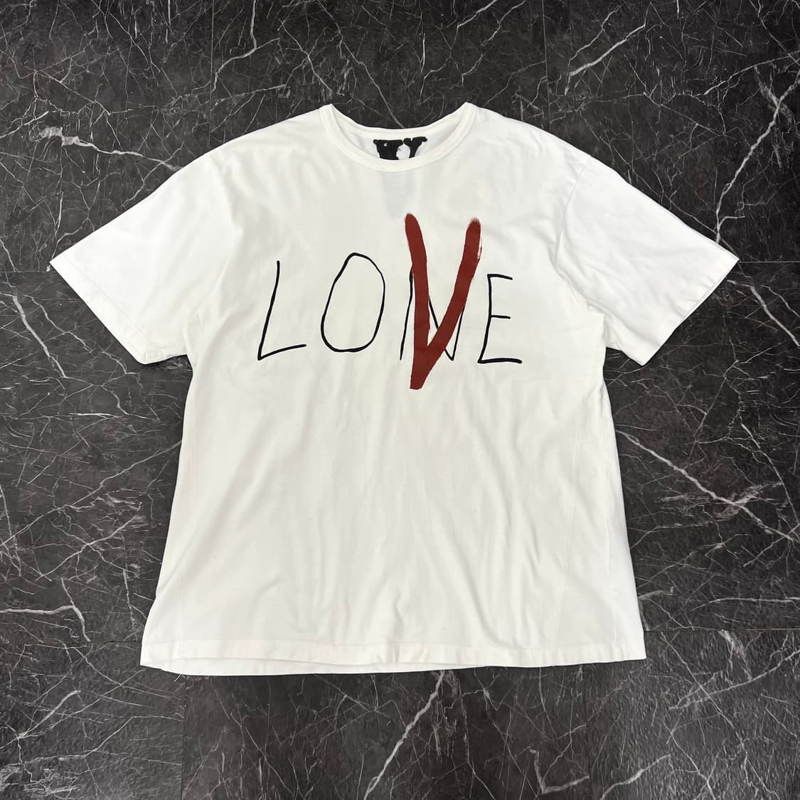 브이론 19ss LONE LOVE 로고 반팔 상품이미지3
