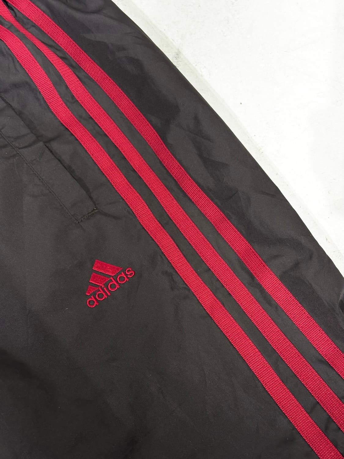 아디다스 브라운 트랙 부츠컷 와이드 레드 삼선 트레이닝 팬츠 S 상품이미지6