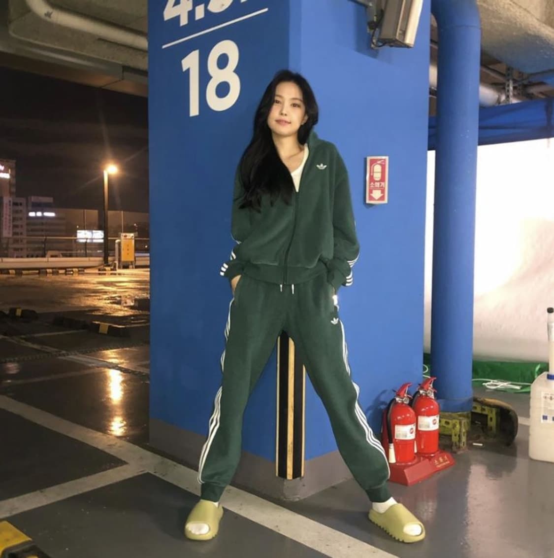 손나은착용 아디다스 부클팬츠  상품이미지1