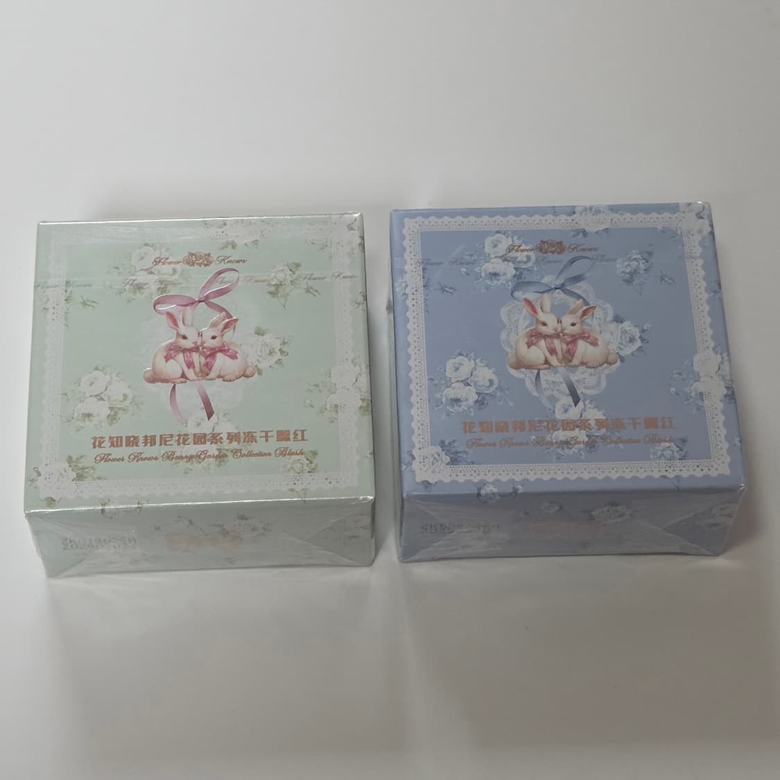 미개봉새상품) 플라워노즈 버니가든 컬렉션 엠보싱 블러셔 5호 상품이미지7