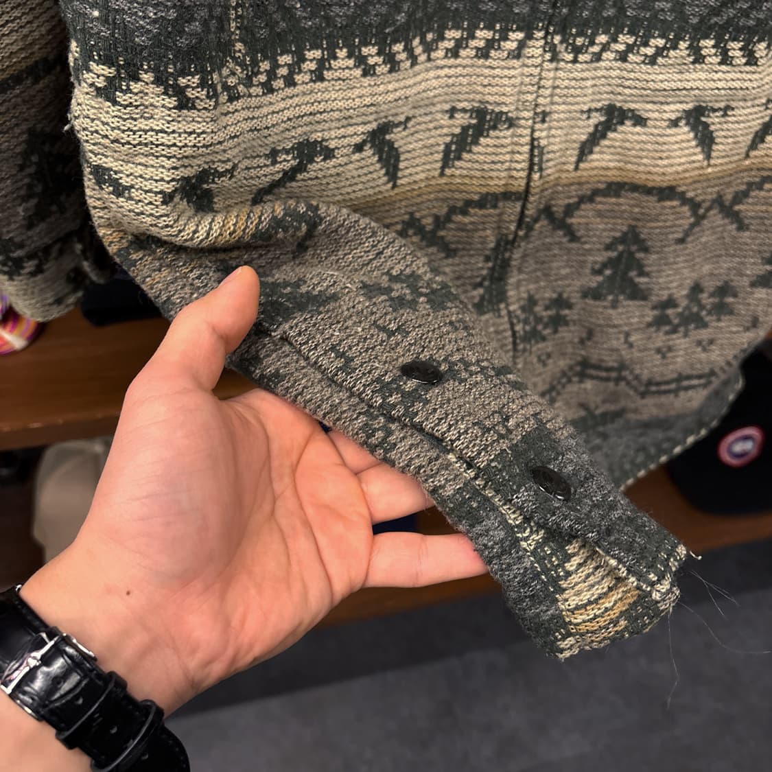 울리치 브랜치 플라잉 구스 패턴 울 블랭킷 후드 니트집업 N366 상품이미지5