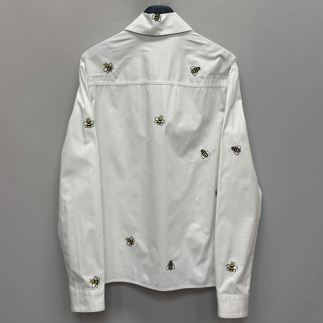 디올 x 카우스 꿀벌 자수 셔츠 ( 105~110 ) 상품이미지4
