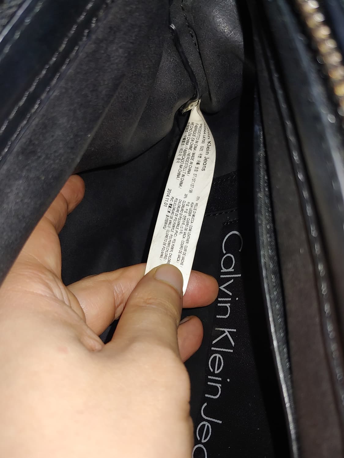 캘빈 클라인 전체 가죽 메일백 상품이미지9