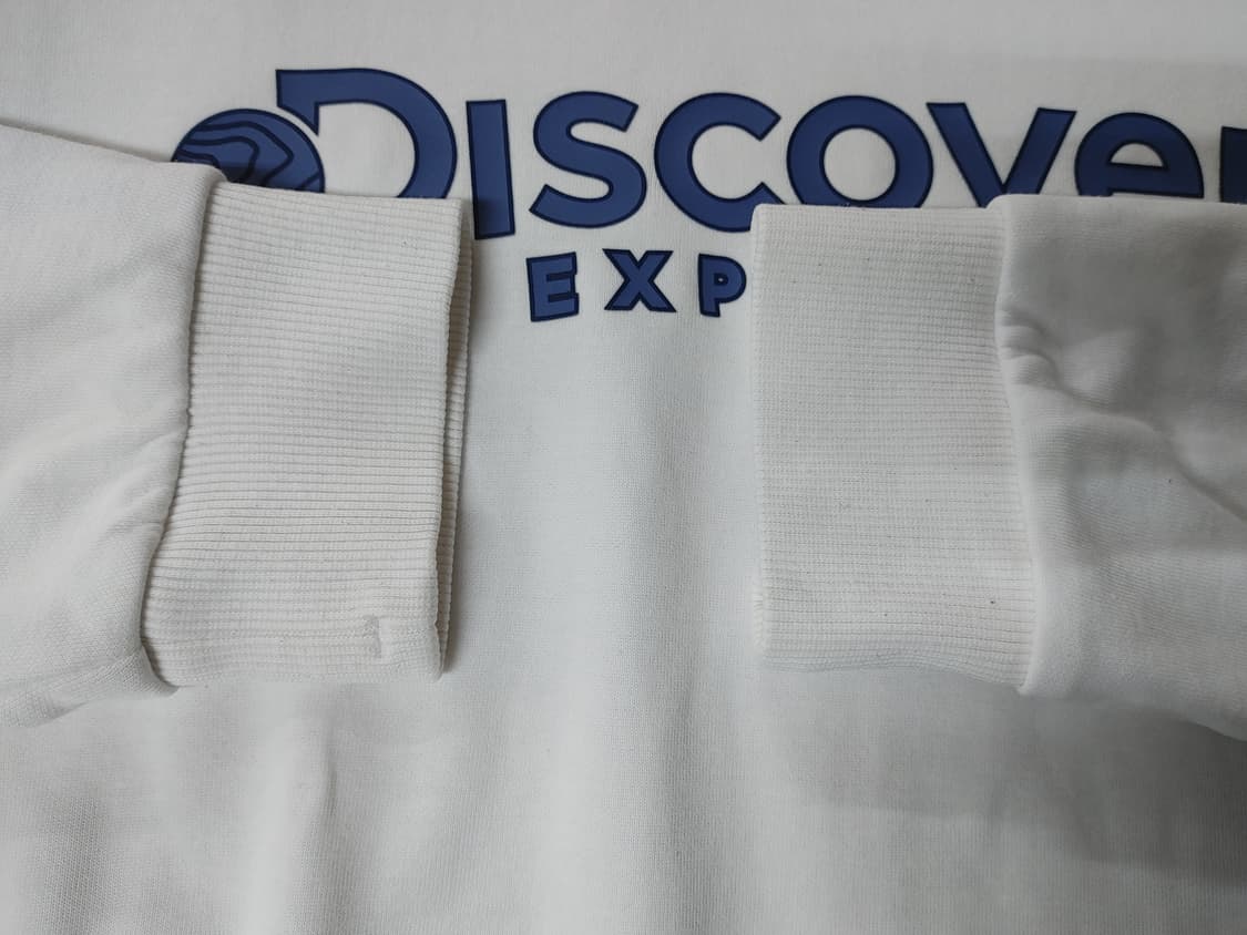 Discovery 디스커버리 화이트 실리콘로고 맨투맨 상품이미지6