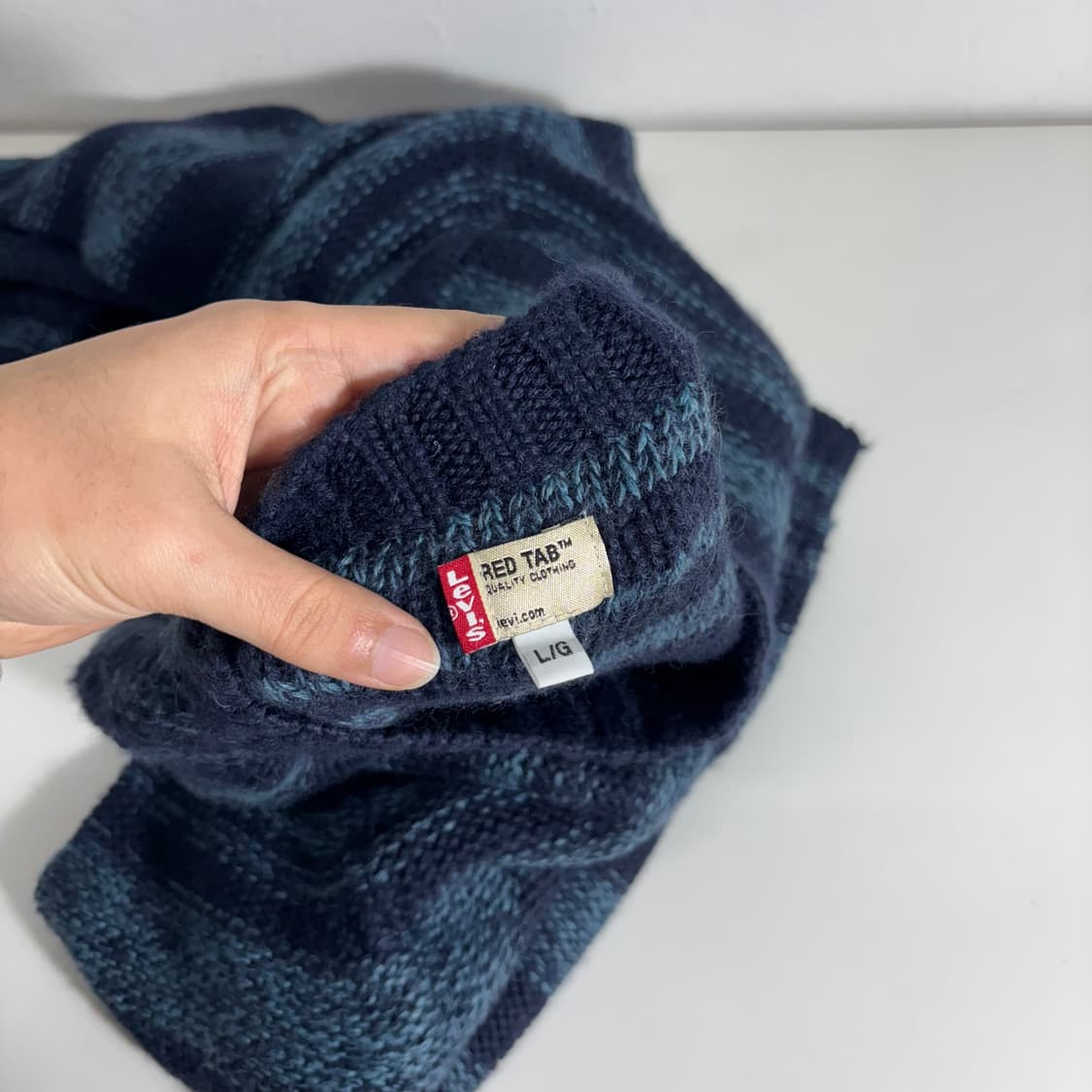 L-XL 리바이스 레드탭 루즈오버핏 네이비 보카시니트 상품이미지4