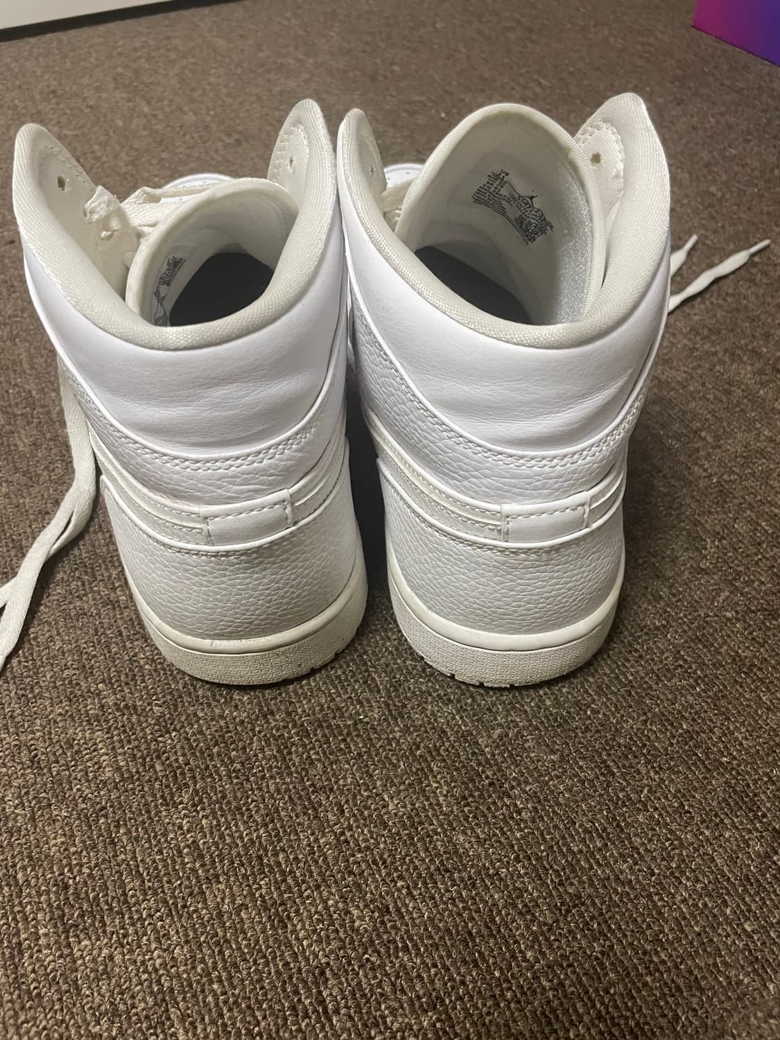 조던 1 미드 트리플 화이트 상품이미지5