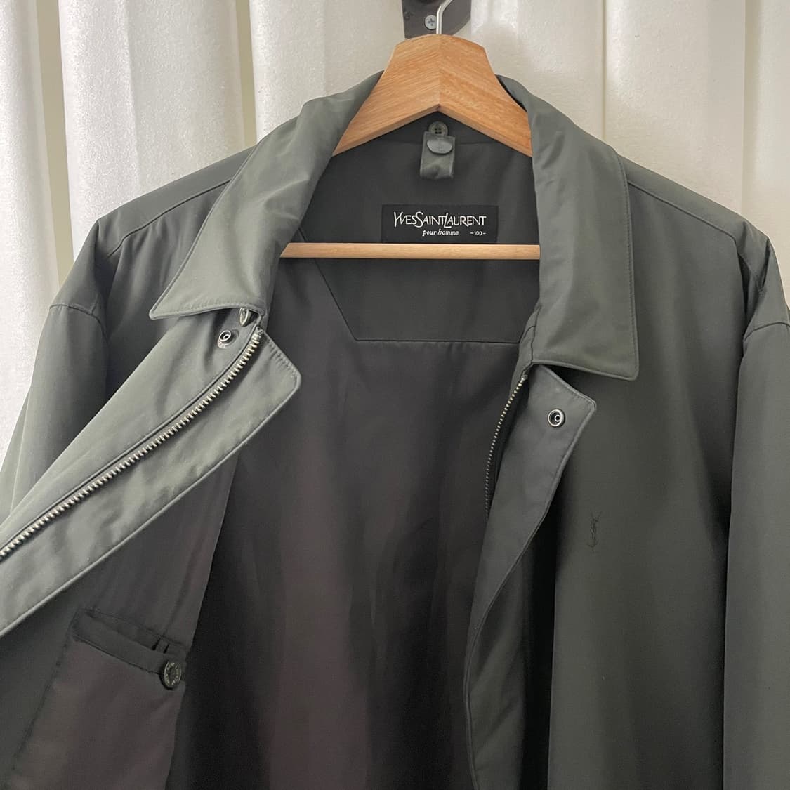 입생로랑 카키 폴리쉘 점퍼 m 상품이미지5