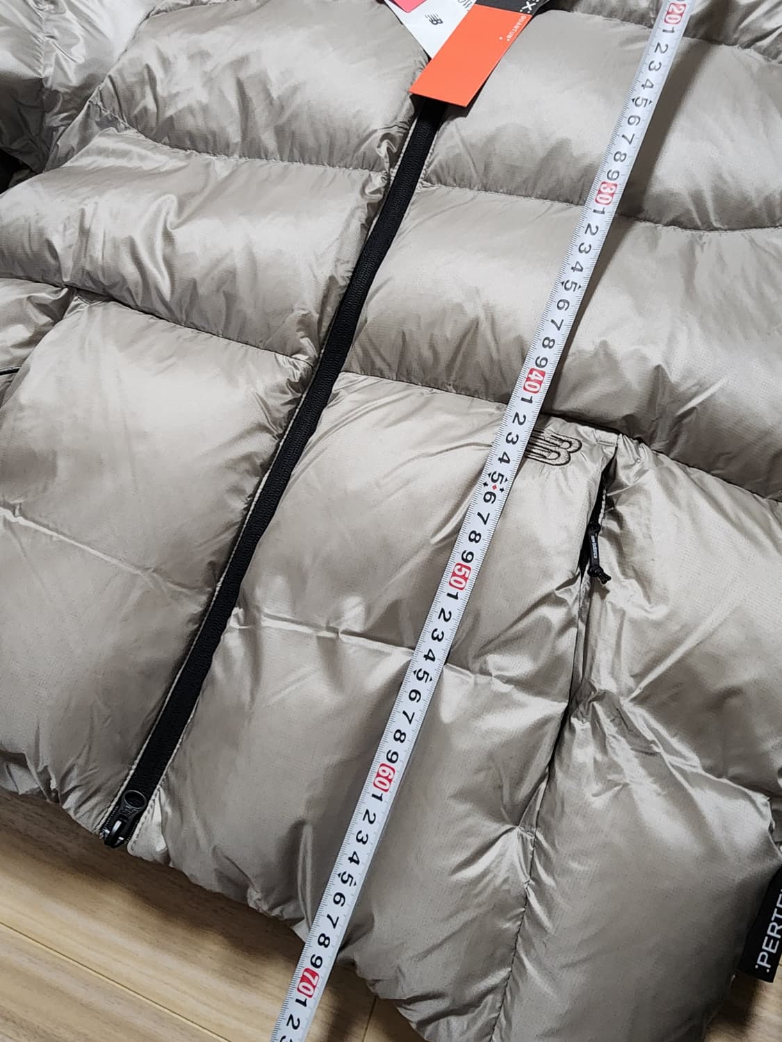 뉴발란스플라잉하이퍼구스다운퍼텍스패딩L사이즈 상품이미지10