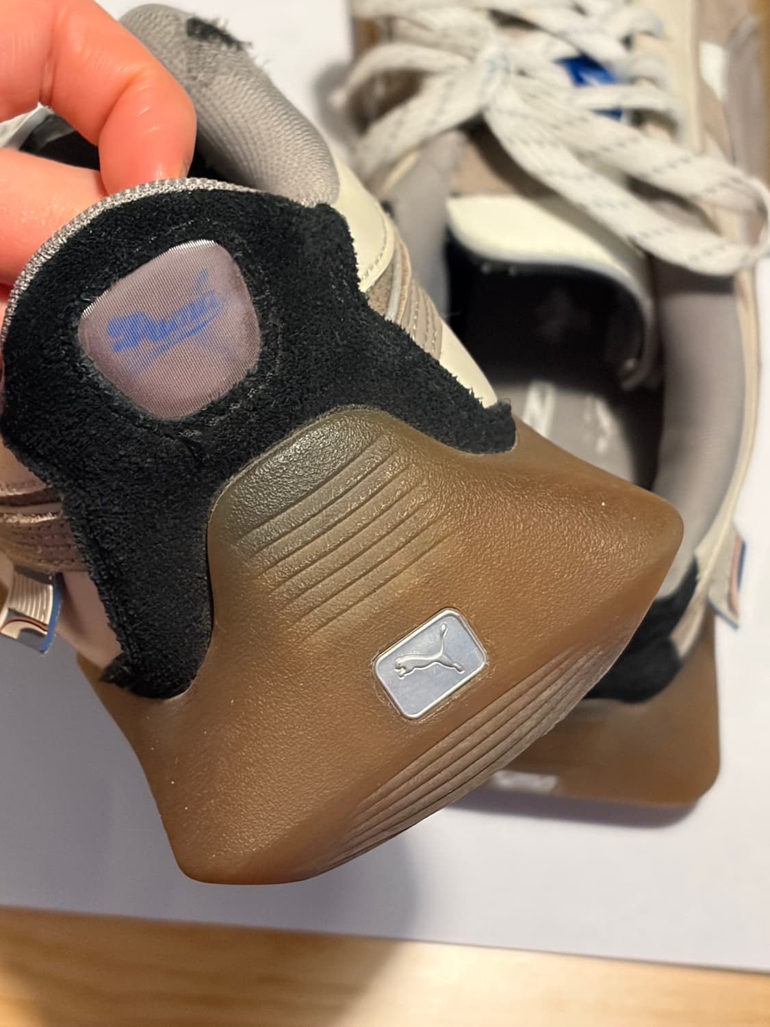 푸마 x 아더에러 베이더론 240 상품이미지4