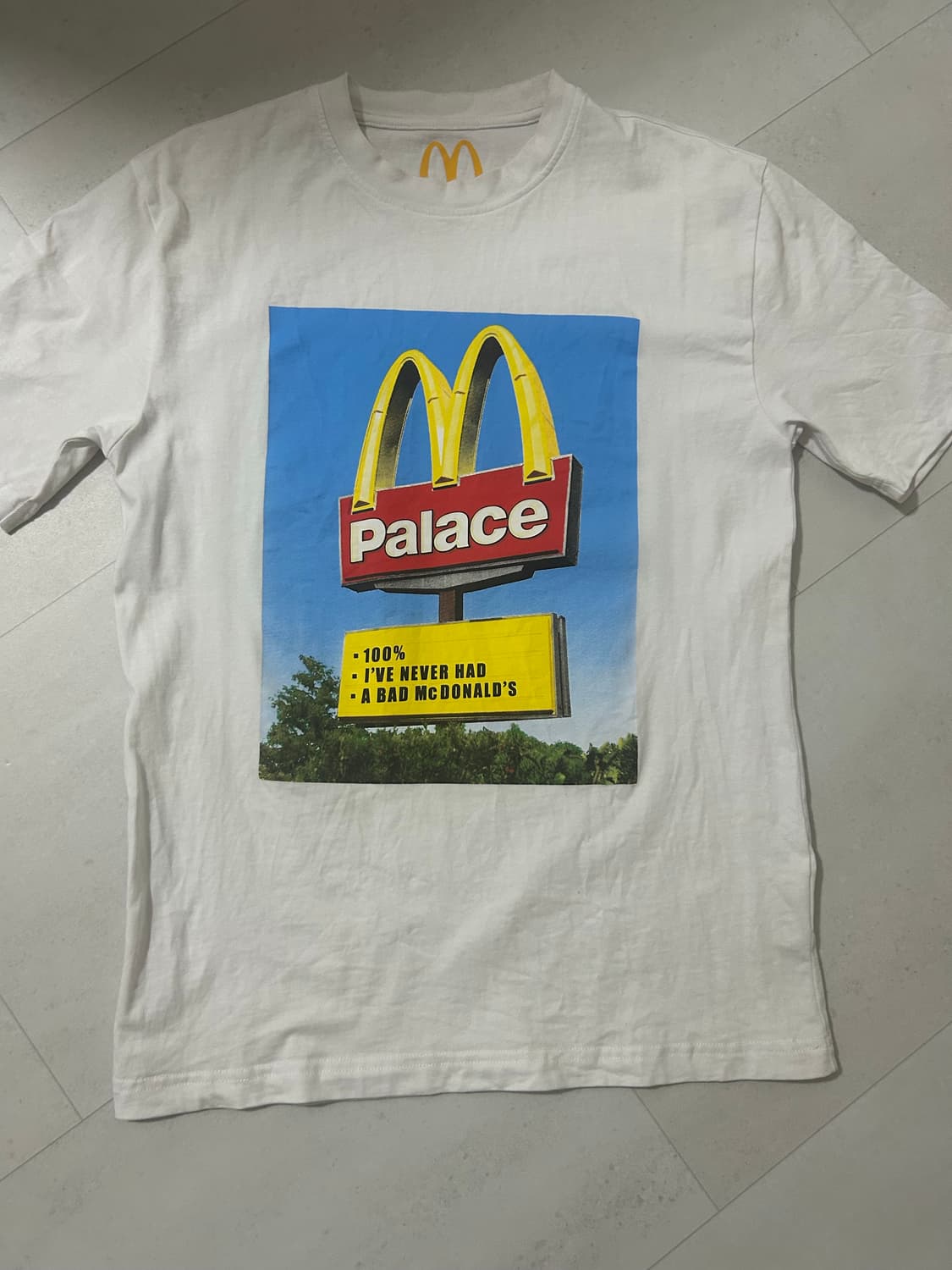 팔라스 x 맥도날드 티셔츠 화이트 - 23FW 상품이미지1