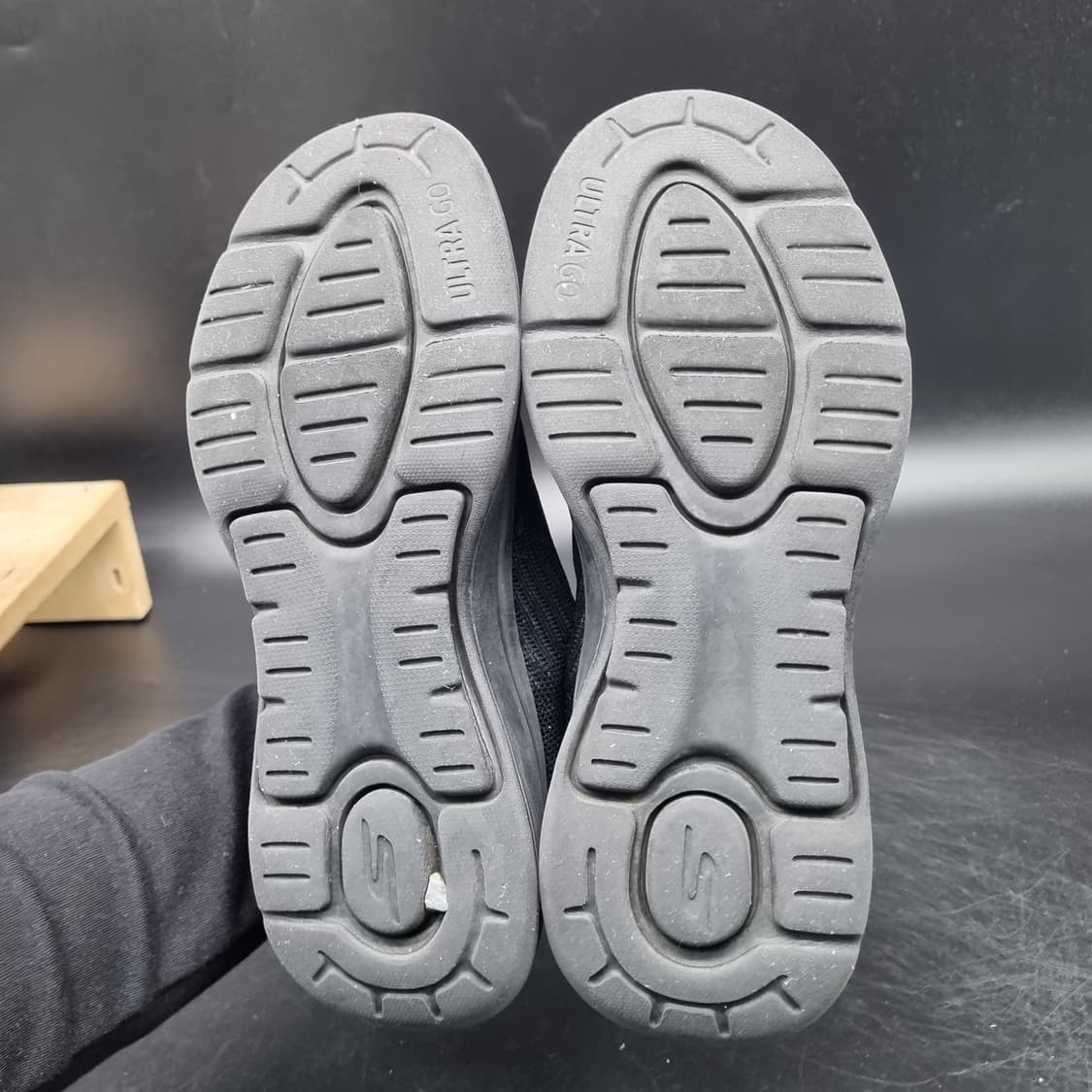 스케쳐스 고워크 아치핏 슬립온 240 상품이미지3